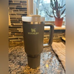 Stanley Gray/Mint 40oz Tumbler